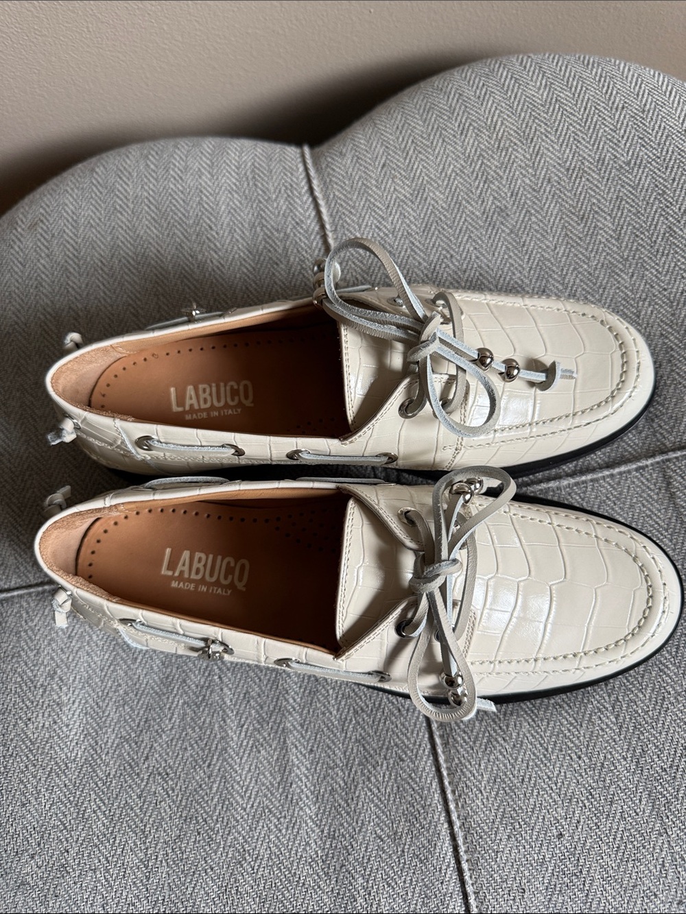 Labucq Nelson Loafers in ivory